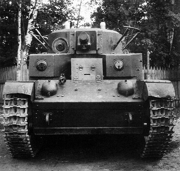 Иллюстрация к книге — Средний танк Т-28. Трёхглавый монстр Сталина [i_060.jpg]