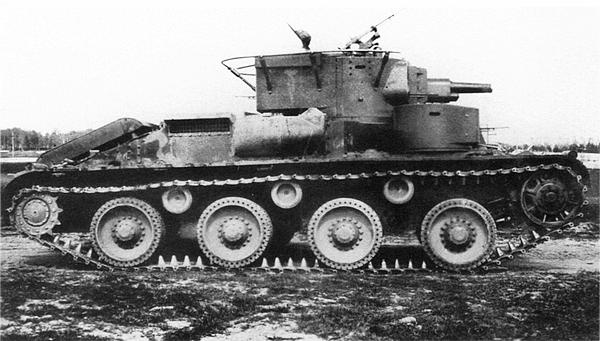 Иллюстрация к книге — Средний танк Т-28. Трёхглавый монстр Сталина [i_063.jpg]