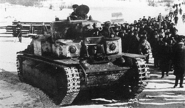 Иллюстрация к книге — Средний танк Т-28. Трёхглавый монстр Сталина [i_079.jpg]