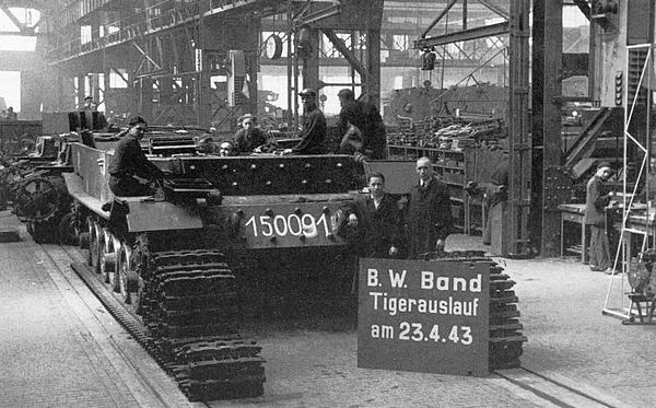 Иллюстрация к книге — «Элефант». Тяжёлое штурмовое орудие Фердинанда Порше [i_018.jpg]