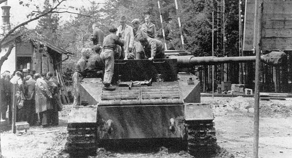 Иллюстрация к книге — «Элефант». Тяжёлое штурмовое орудие Фердинанда Порше [i_034.jpg]