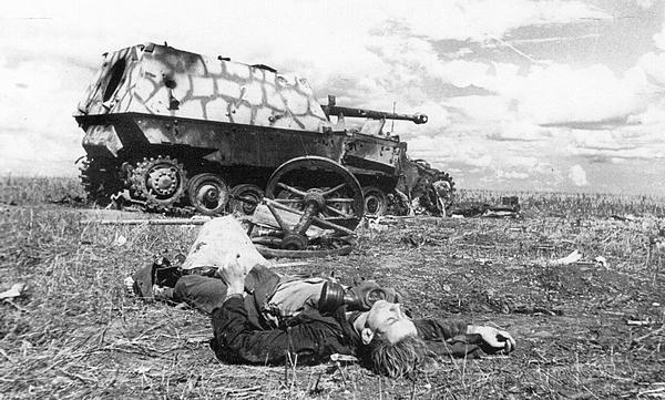 Иллюстрация к книге — «Элефант». Тяжёлое штурмовое орудие Фердинанда Порше [i_048.jpg]