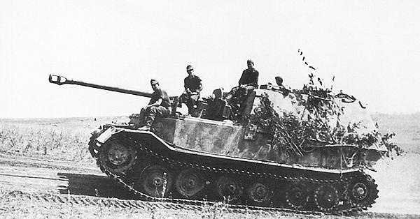 Иллюстрация к книге — «Элефант». Тяжёлое штурмовое орудие Фердинанда Порше [i_055.jpg]