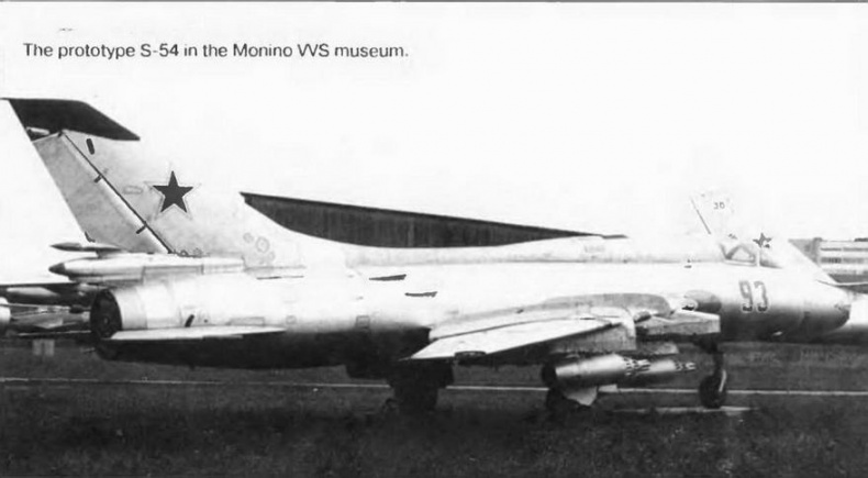 Иллюстрация к книге — Истребитель-бомбардировщик Су-17 [img_47.jpg]