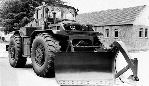 Иллюстрация к книге — Секретные автомобили Советской Армии [_106.jpg]