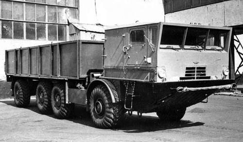 Иллюстрация к книге — Секретные автомобили Советской Армии [_195.jpg]