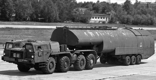 Иллюстрация к книге — Секретные автомобили Советской Армии [_292.jpg]