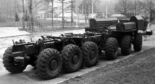 Иллюстрация к книге — Секретные автомобили Советской Армии [_303.jpg]