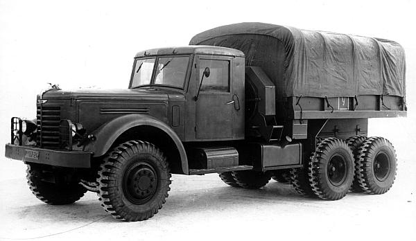 Иллюстрация к книге — Автомобили Советской Армии 1946-1991 [_121.jpg]