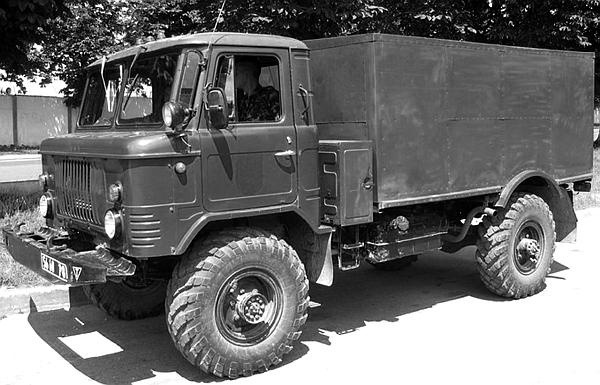 Иллюстрация к книге — Автомобили Советской Армии 1946-1991 [_171.jpg]