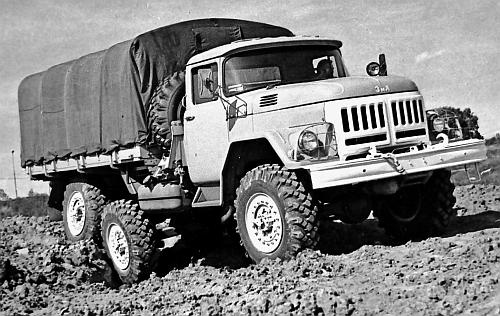 Иллюстрация к книге — Автомобили Советской Армии 1946-1991 [_184.jpg]