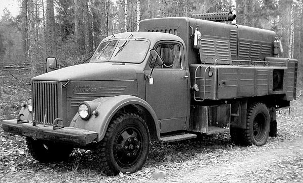 Иллюстрация к книге — Автомобили Советской Армии 1946-1991 [_19.jpg]