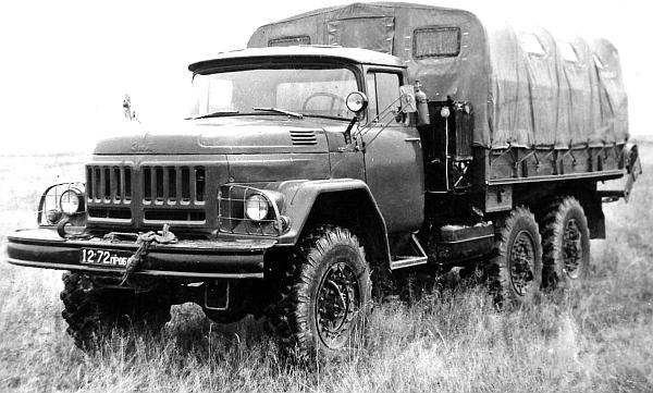 Иллюстрация к книге — Автомобили Советской Армии 1946-1991 [_202.jpg]