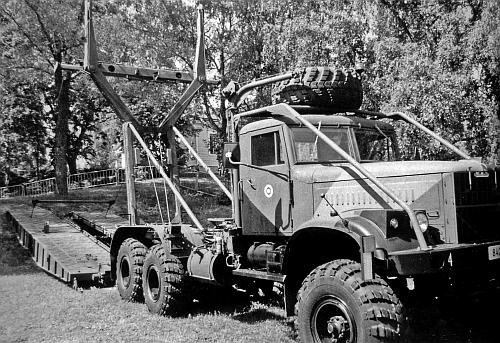 Иллюстрация к книге — Автомобили Советской Армии 1946-1991 [_250.jpg]