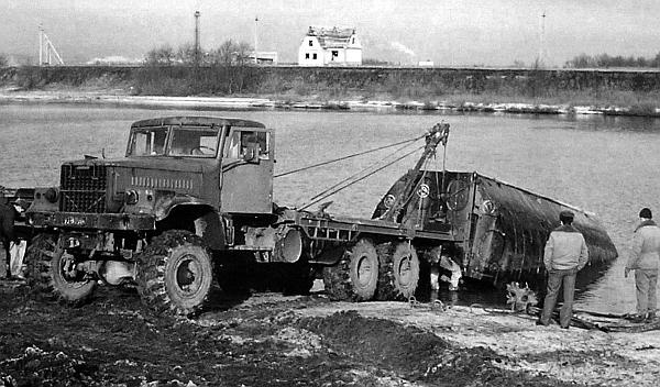 Иллюстрация к книге — Автомобили Советской Армии 1946-1991 [_251.jpg]