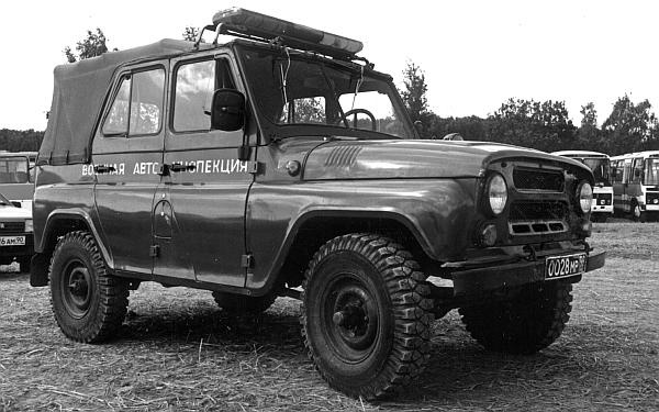 Иллюстрация к книге — Автомобили Советской Армии 1946-1991 [_260.jpg]