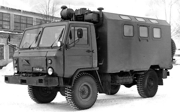 Иллюстрация к книге — Автомобили Советской Армии 1946-1991 [_271.jpg]