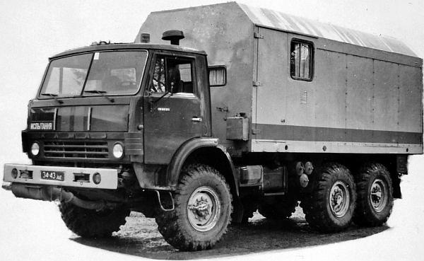 Иллюстрация к книге — Автомобили Советской Армии 1946-1991 [_286.jpg]