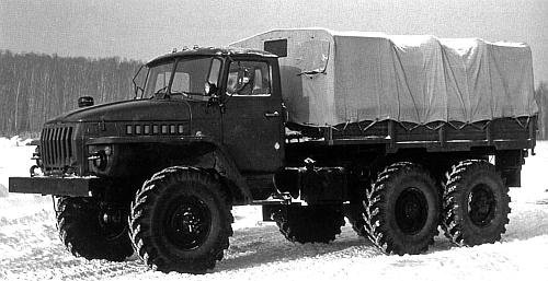 Иллюстрация к книге — Автомобили Советской Армии 1946-1991 [_293.jpg]