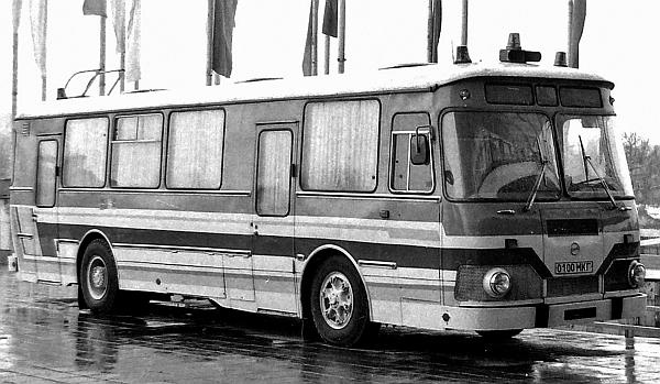 Иллюстрация к книге — Автомобили Советской Армии 1946-1991 [_330.jpg]