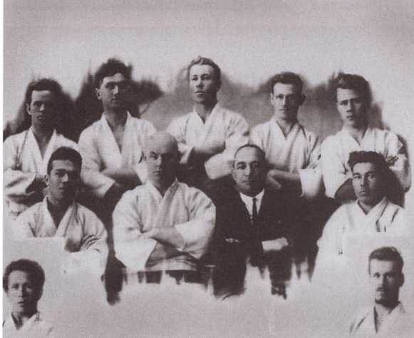 Иллюстрация к книге — Ощепков [i_051.jpg]