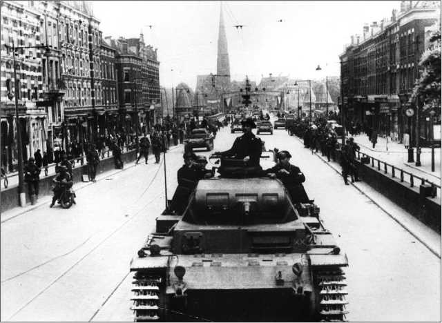 Иллюстрация к книге — Танки III Рейха. Том II [i_061.jpg]