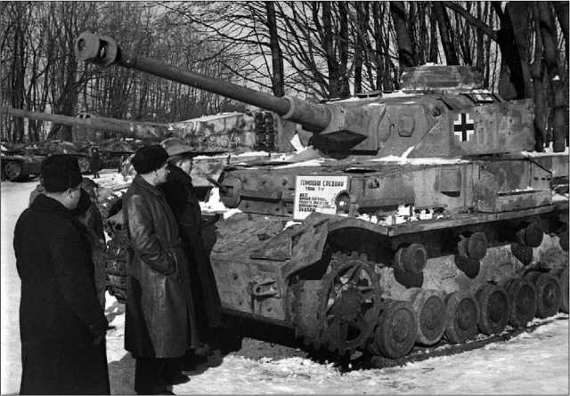 Иллюстрация к книге — Танки III Рейха. Том II [i_211.jpg]