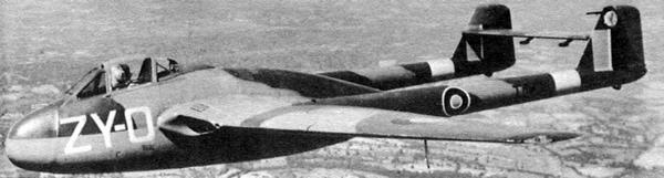 Иллюстрация к книге — Истребитель Де Хэвилленд «Вампир» [i_013.jpg]