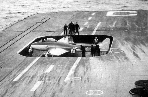 Иллюстрация к книге — Истребитель Де Хэвилленд «Вампир» [i_040.jpg]