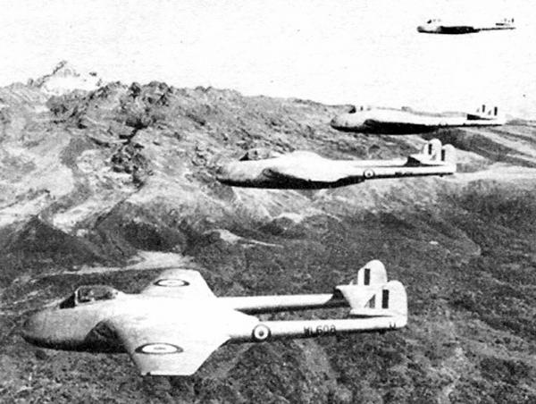 Иллюстрация к книге — Истребитель Де Хэвилленд «Вампир» [i_074.jpg]