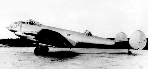 Иллюстрация к книге — Дальний бомбардировщик Ер-2. Самолет несбывшихся надежд [i_013.jpg]