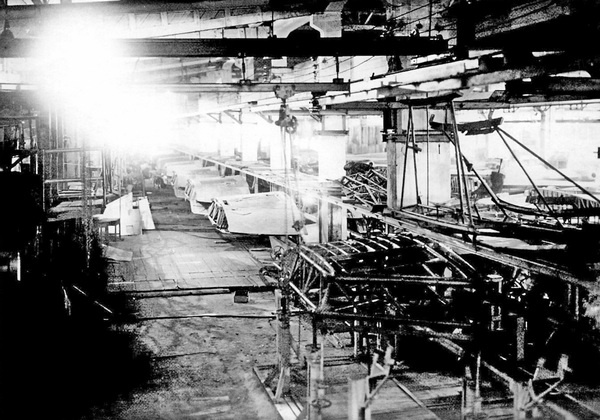 Иллюстрация к книге — Дальний бомбардировщик Ер-2. Самолет несбывшихся надежд [i_025.jpg]