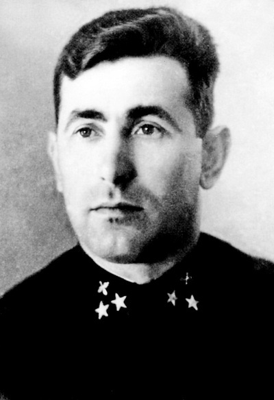 Иллюстрация к книге — Дальний бомбардировщик Ер-2. Самолет несбывшихся надежд [i_032.jpg]