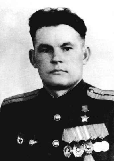 Иллюстрация к книге — Дальний бомбардировщик Ер-2. Самолет несбывшихся надежд [i_129.jpg]