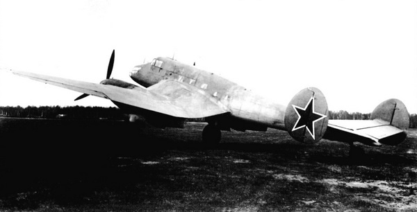 Иллюстрация к книге — Дальний бомбардировщик Ер-2. Самолет несбывшихся надежд [i_143.jpg]