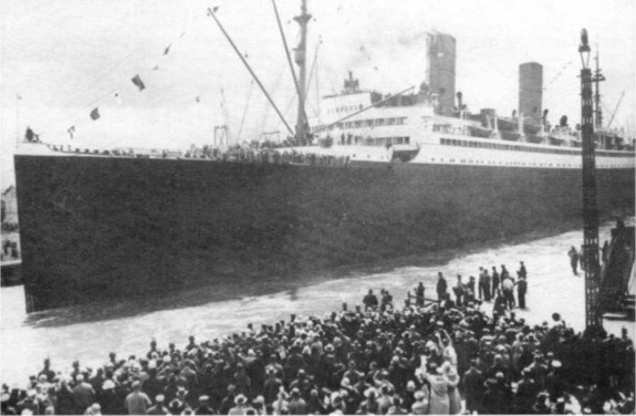 Иллюстрация к книге — Лайнеры на войне 1936-1968 гг. постройки [image107.jpg]