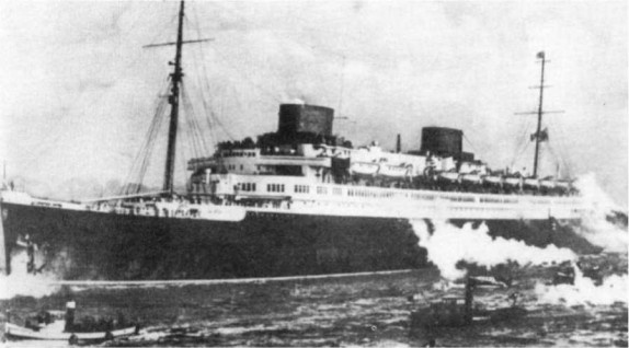 Иллюстрация к книге — Лайнеры на войне 1936-1968 гг. постройки [image115.jpg]