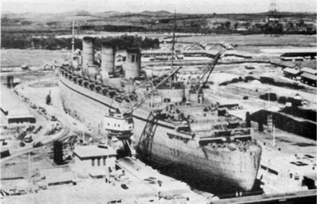 Иллюстрация к книге — Лайнеры на войне 1936-1968 гг. постройки [image14.jpg]