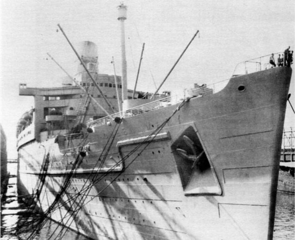 Иллюстрация к книге — Лайнеры на войне 1936-1968 гг. постройки [image17.jpg]