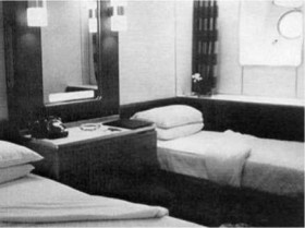 Иллюстрация к книге — Лайнеры на войне 1936-1968 гг. постройки [image177.jpg]