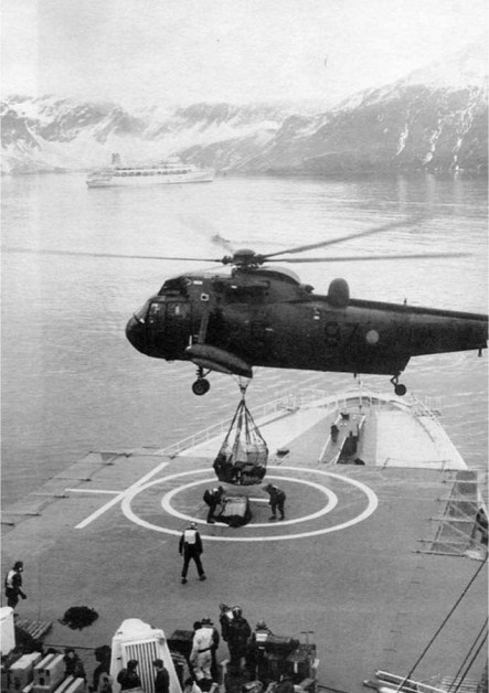 Иллюстрация к книге — Лайнеры на войне 1936-1968 гг. постройки [image186.jpg]