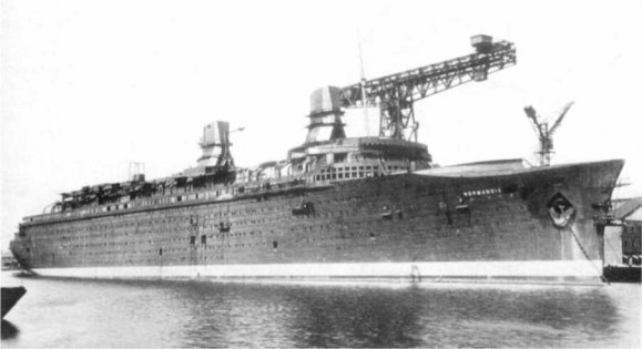 Иллюстрация к книге — Лайнеры на войне 1936-1968 гг. постройки [image30.jpg]