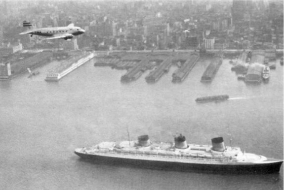 Иллюстрация к книге — Лайнеры на войне 1936-1968 гг. постройки [image42.jpg]