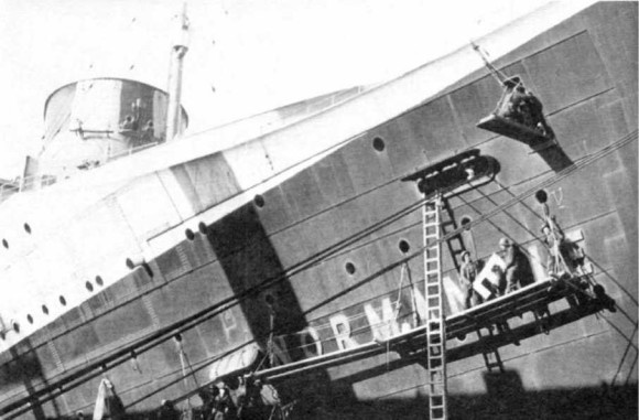 Иллюстрация к книге — Лайнеры на войне 1936-1968 гг. постройки [image48.jpg]