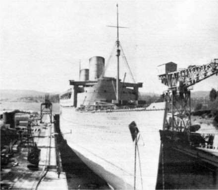 Иллюстрация к книге — Лайнеры на войне 1936-1968 гг. постройки [image73.jpg]