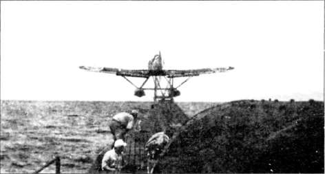 Иллюстрация к книге — Подводные авианосцы японского флота [i_013.jpg]