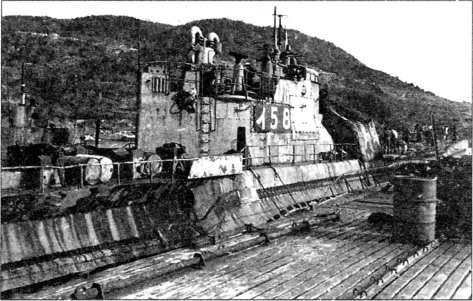 Иллюстрация к книге — Подводные авианосцы японского флота [i_016.jpg]