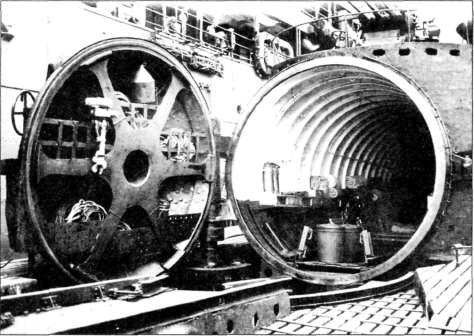 Иллюстрация к книге — Подводные авианосцы японского флота [i_035.jpg]