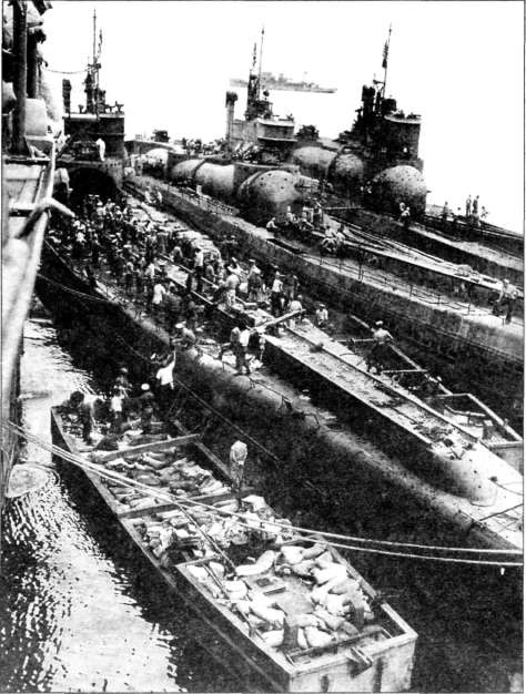 Иллюстрация к книге — Подводные авианосцы японского флота [i_045.jpg]