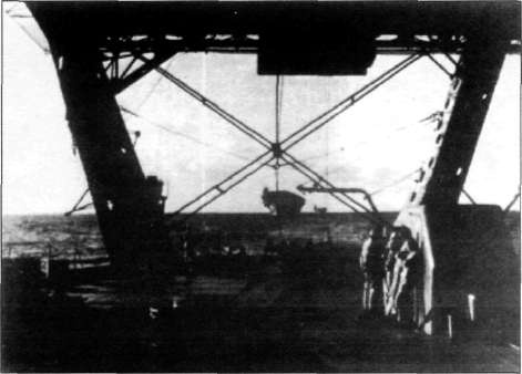 Иллюстрация к книге — Авианосец AKAGI: от Пёрл-Харбора до Мидуэя [i_036.jpg]